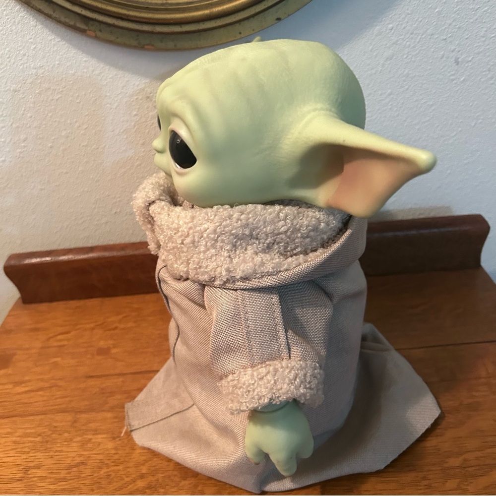Disney Star Wars The Mandalorian Baby Yoda Grogu Plush Doll The Child 11” Rubber - Picture 6 of 12